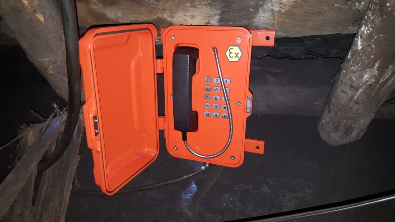 Telefon kontra l-isplużjoni (1) Explosionproof phone (1)